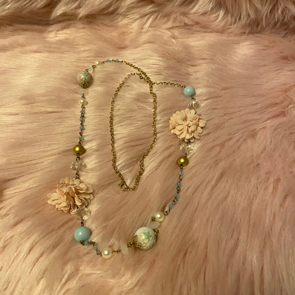Necklace - Picture 2 of 6